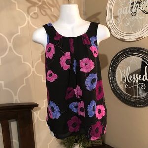 Floral sleeveless top